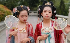 花城谢怜下面夹东西WRITEAS